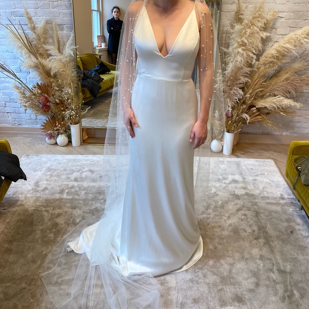 Alexandra Grecco Prisma Gown - Picture 5 of 8